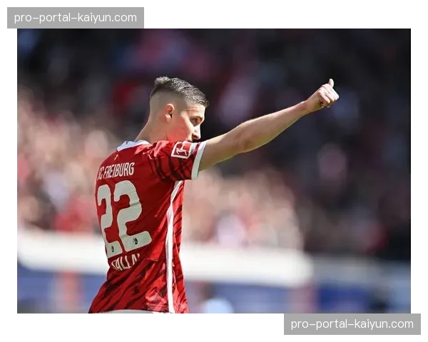 沉默的领袖：探寻弗赖堡队长京特尔更衣室内的作用